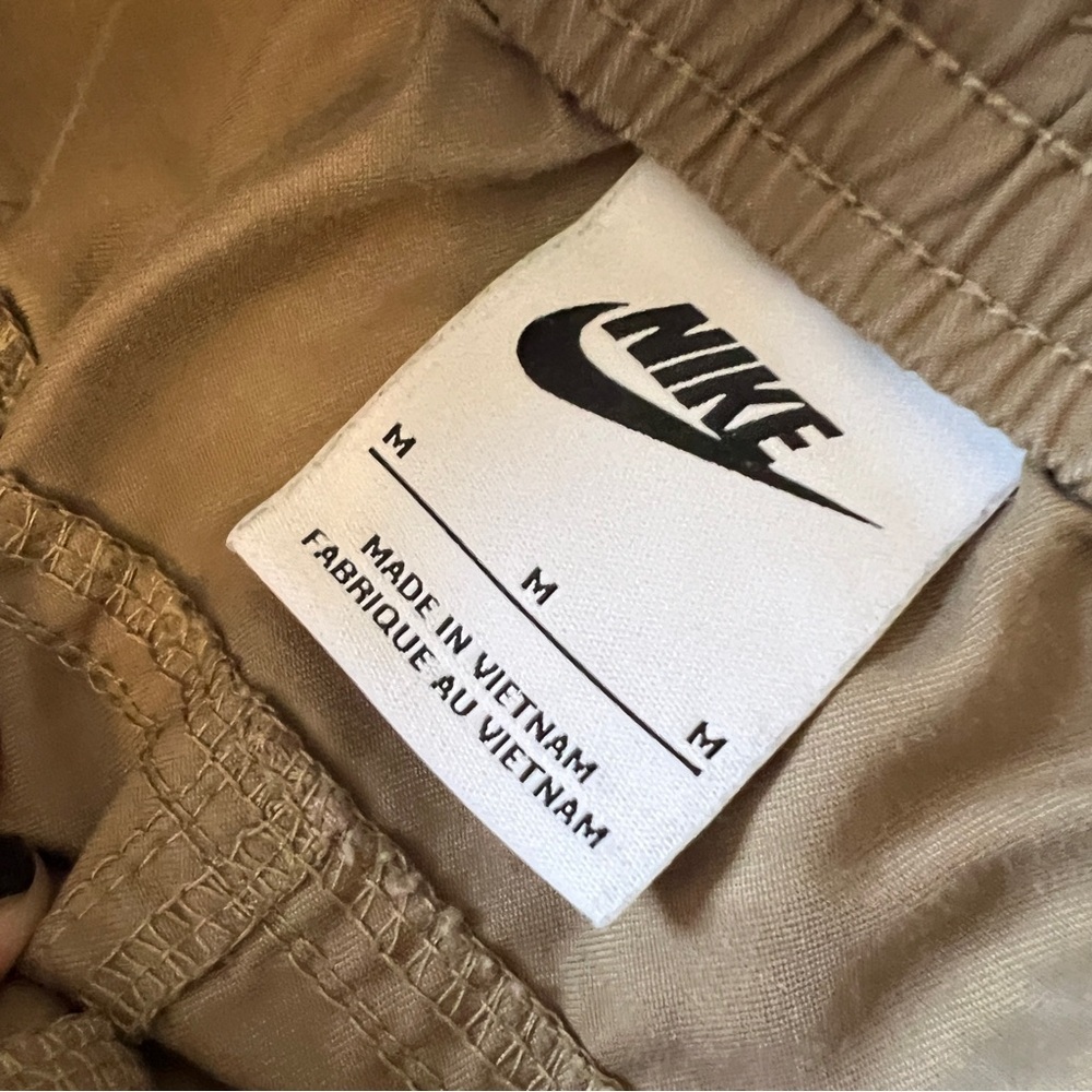 Nike Men’s Tan Cargo Pants Elastic Waist Size M beige joggers ankle - Picture 7 of 9